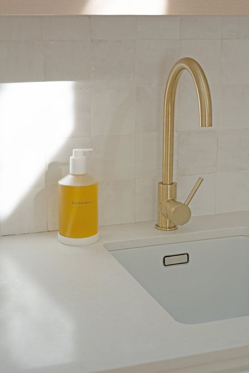 Thumbnail Freshwater Farm Refillable Glass Bottle with Pump- Lemon Myrtle + Manuka Honey 500ml