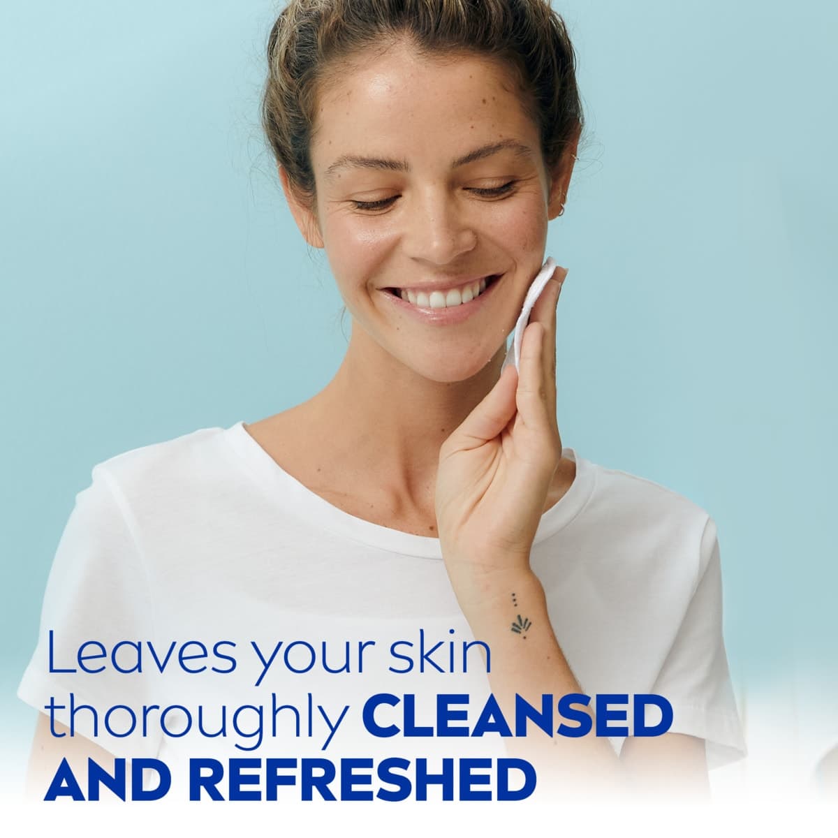 Thumbnail Nivea Refreshing Cleansing Lotion with Lotus Flower 200ml