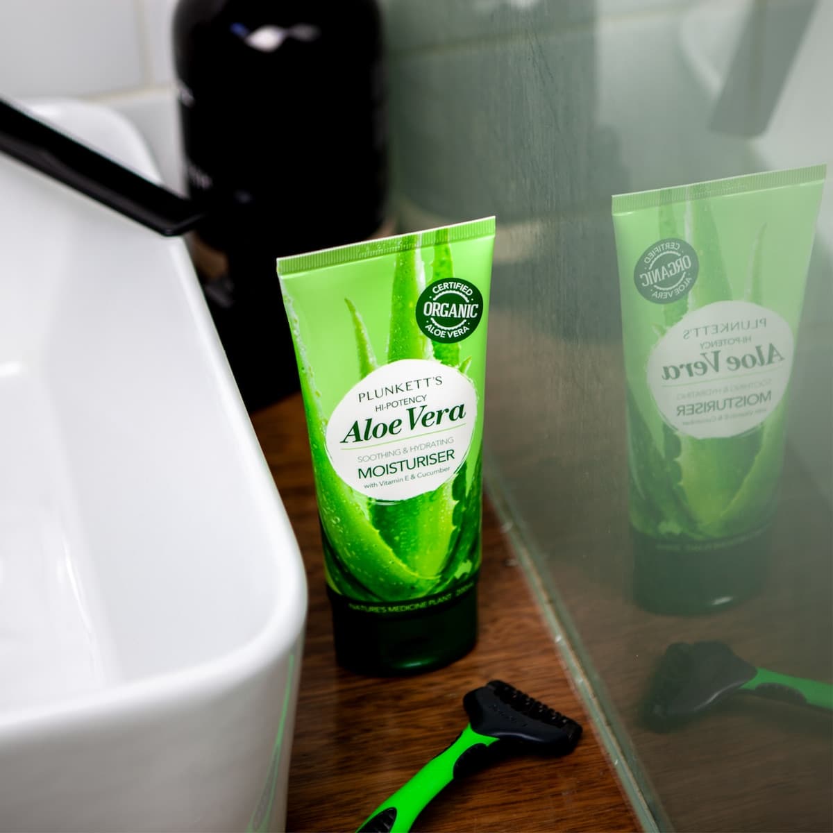 Thumbnail Plunketts Aloe Vera Moisturising and Soothing Lotion 200ml