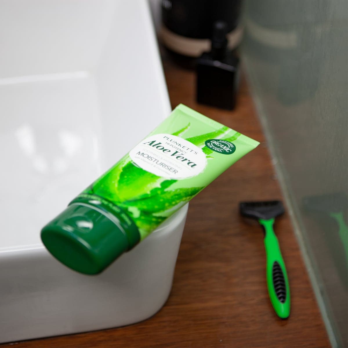 Thumbnail Plunketts Aloe Vera Moisturising and Soothing Lotion 200ml