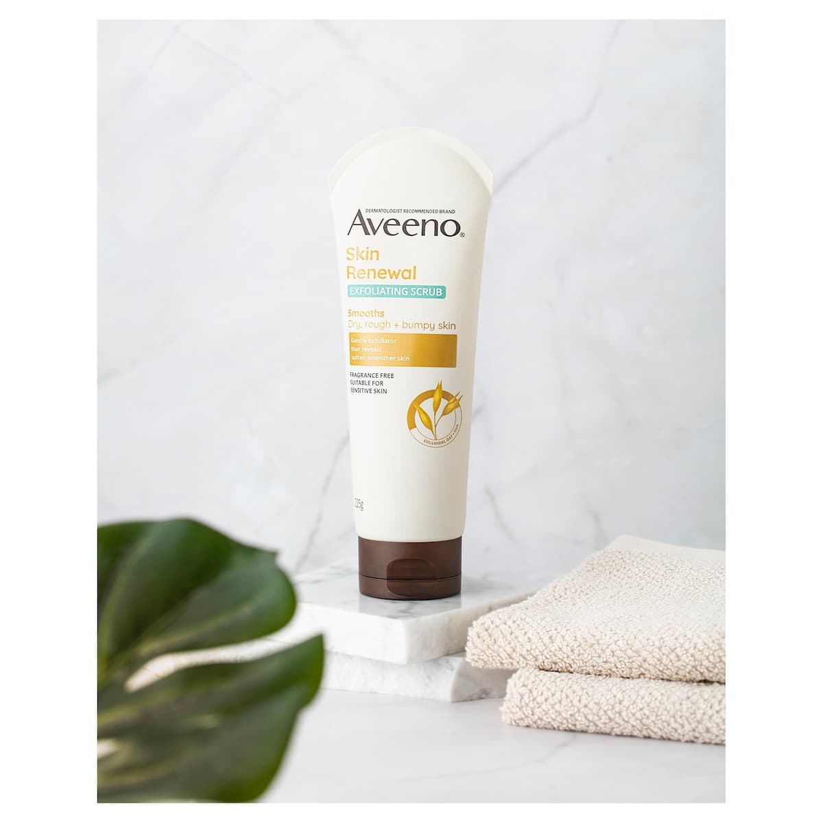 Thumbnail Aveeno Skin Renewal Exfoliating Body Scrub 225g