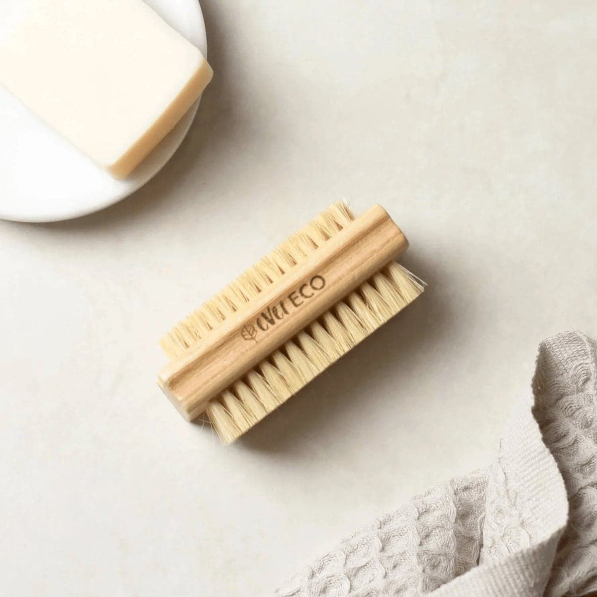 Thumbnail Ever Eco Bamboo Nail Brush
