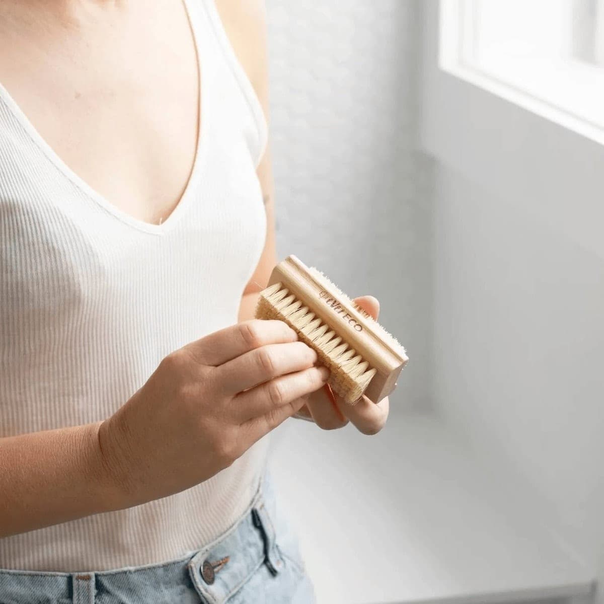 Thumbnail Ever Eco Bamboo Nail Brush