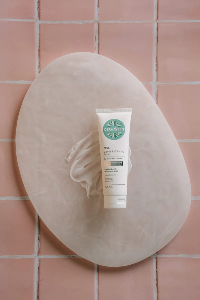 Thumbnail DermaVeen Gentle Exfoliating Face Scrub 125ml