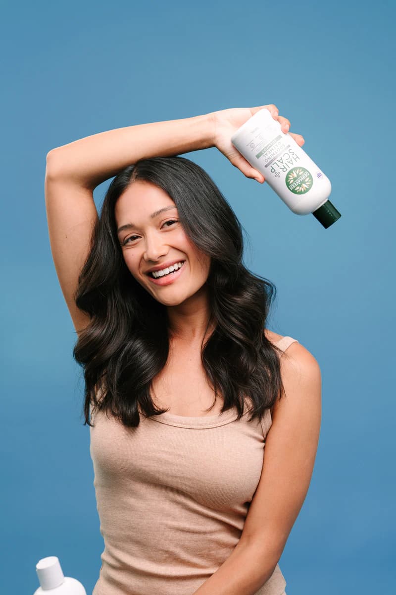 Thumbnail DermaVeen Oatmeal Shampoo 500ml