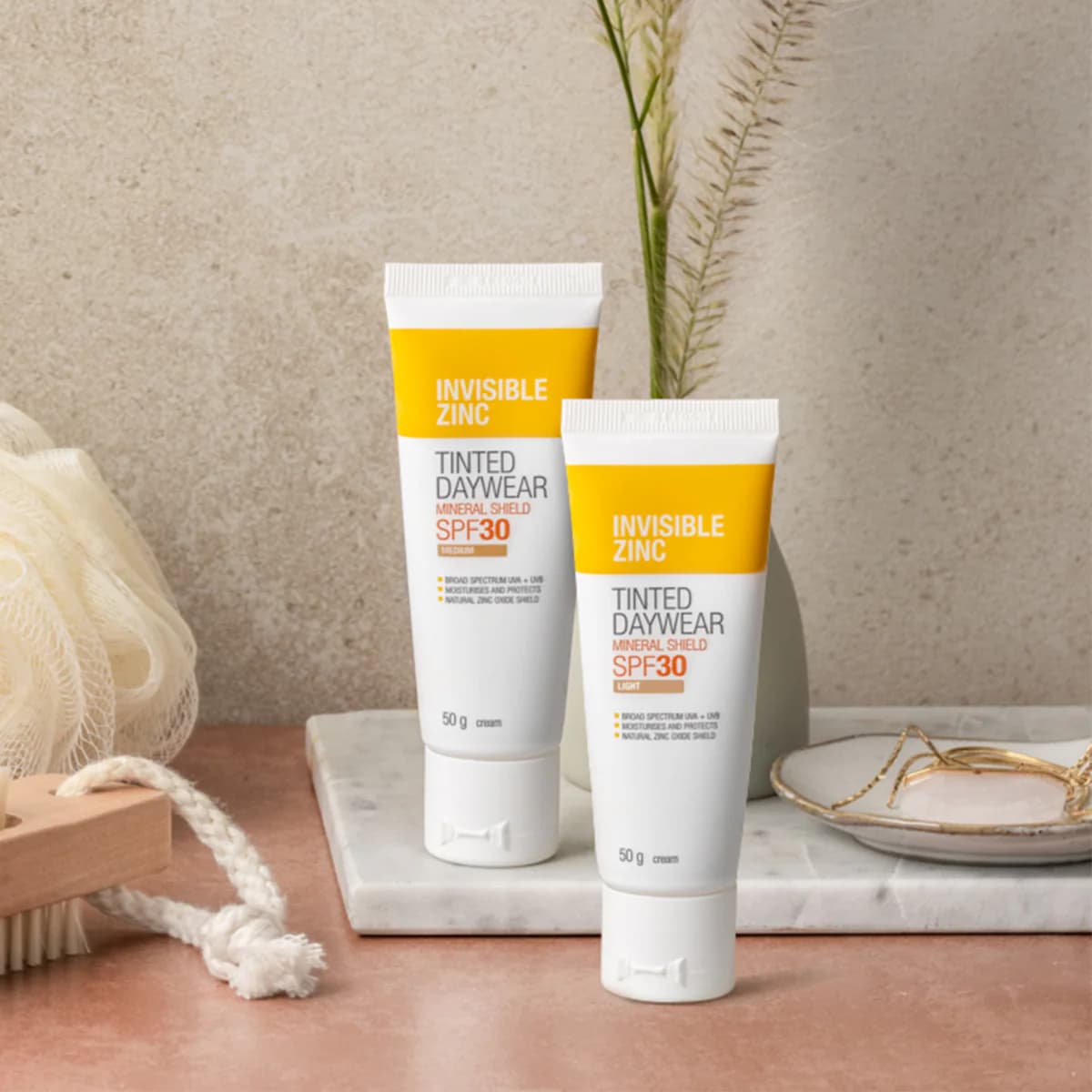 Thumbnail Invisible Zinc Tinted Daywear Mineral Shield Light SPF30+ 50g