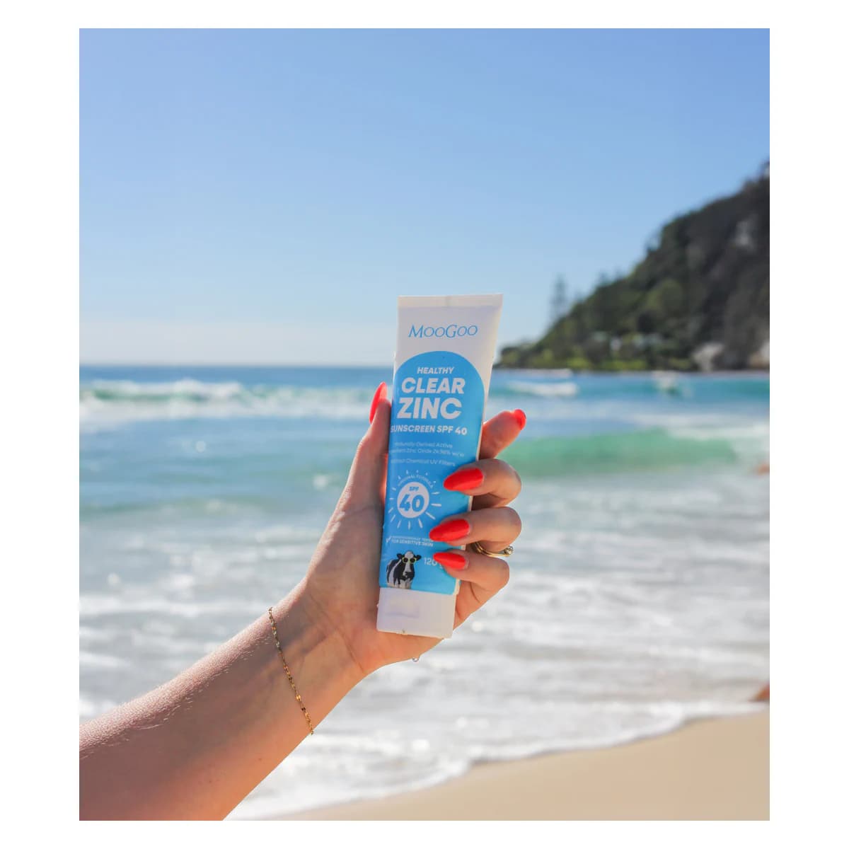 Thumbnail MooGoo Clear Zinc Sunscreen SPF40 120g