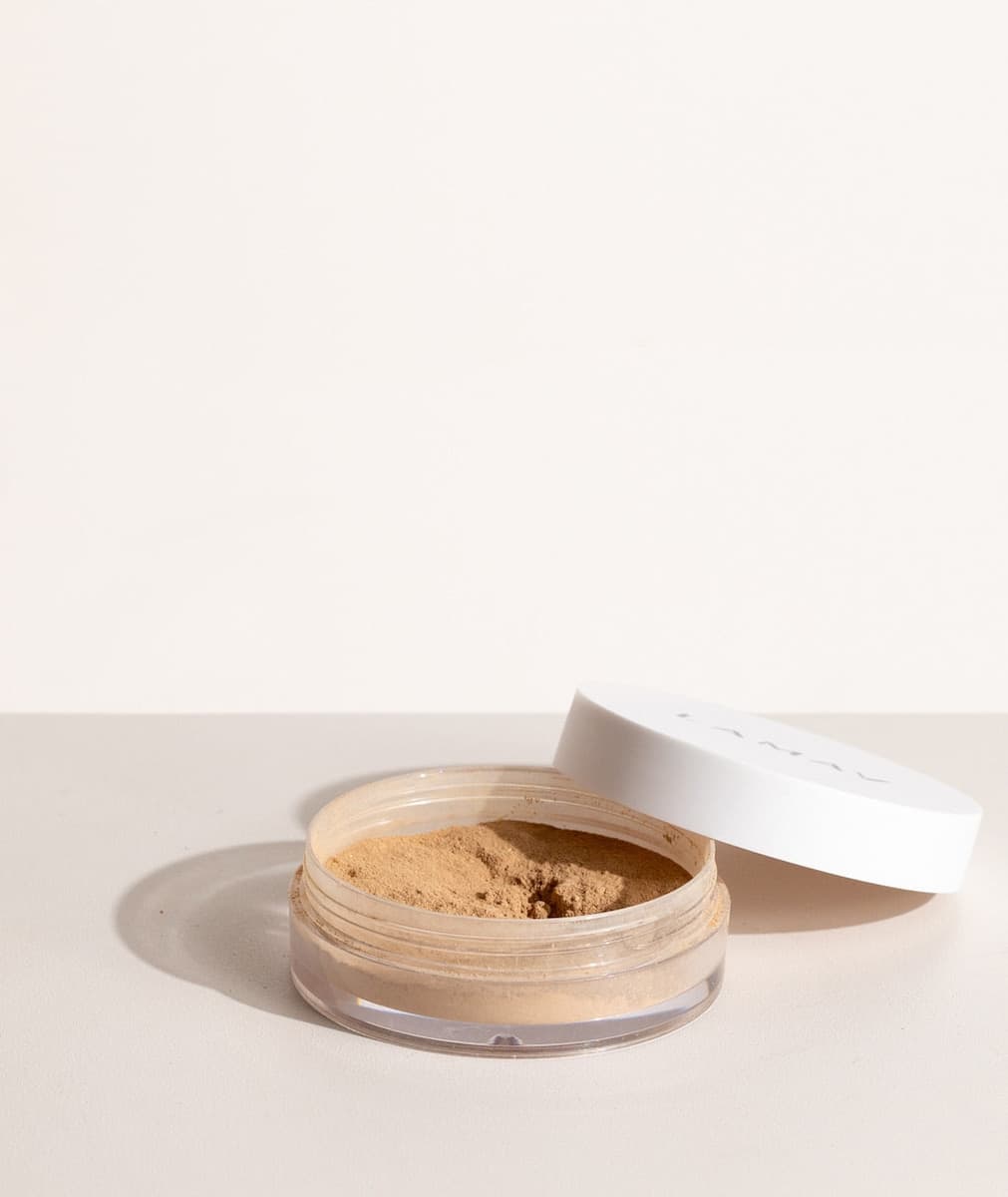Thumbnail LAMAV Mineral Foundation Dark SPF15+ 8g