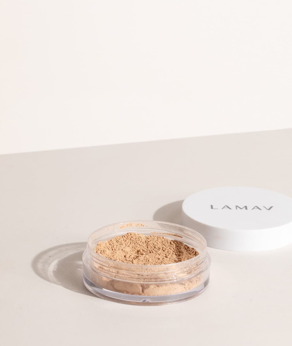 Thumbnail LAMAV Mineral Foundation Light/Medium SPF15+ 8g