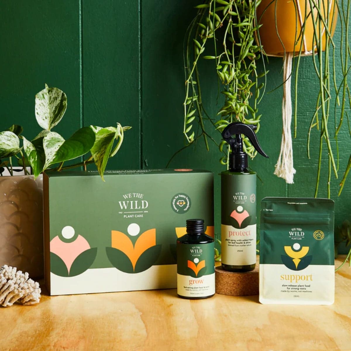 Thumbnail We The Wild Essential Plant Care Kit
