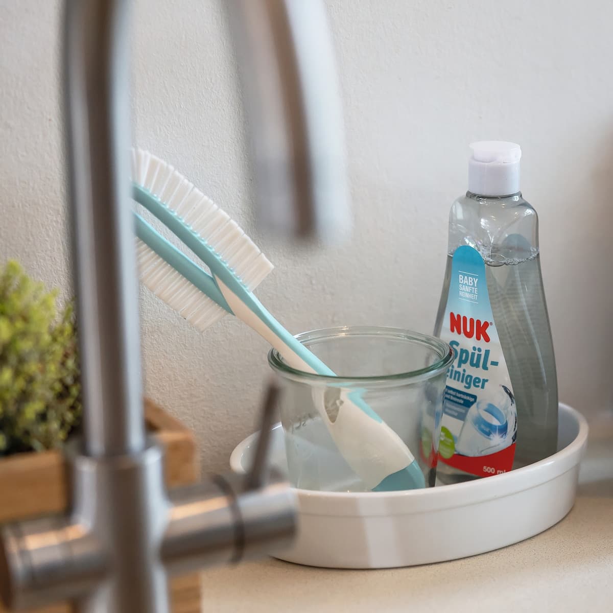 Thumbnail NUK 2-in-1 Flexible Bottle and Teat Cleaning Brush