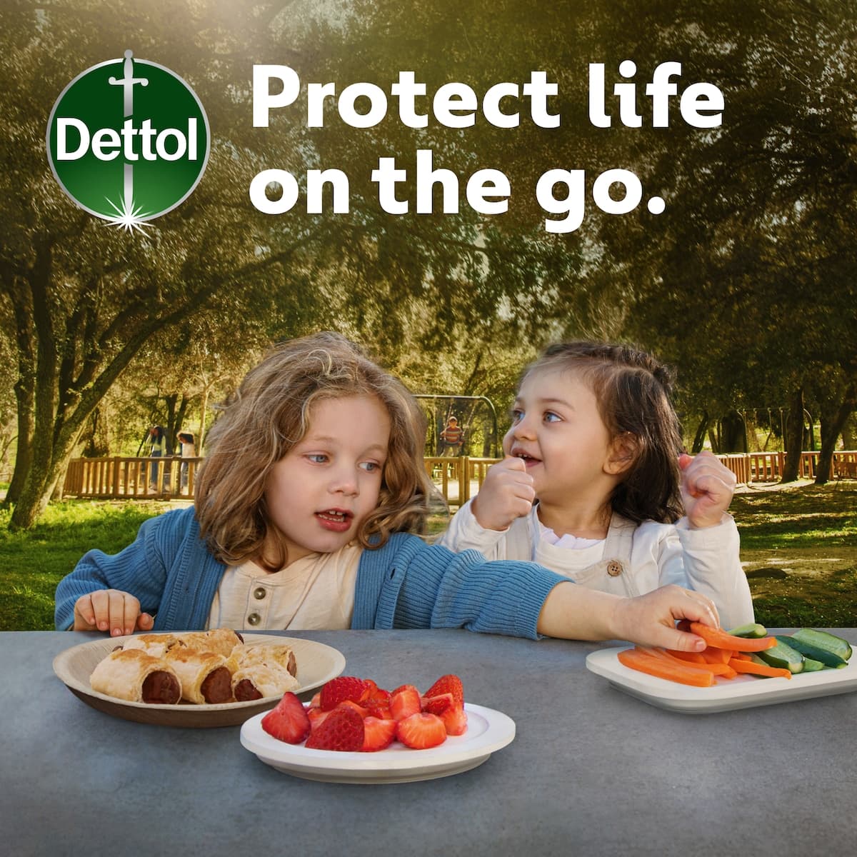 Thumbnail Dettol 2 in 1 Hand & Surface Sanitiser Spray 90ml