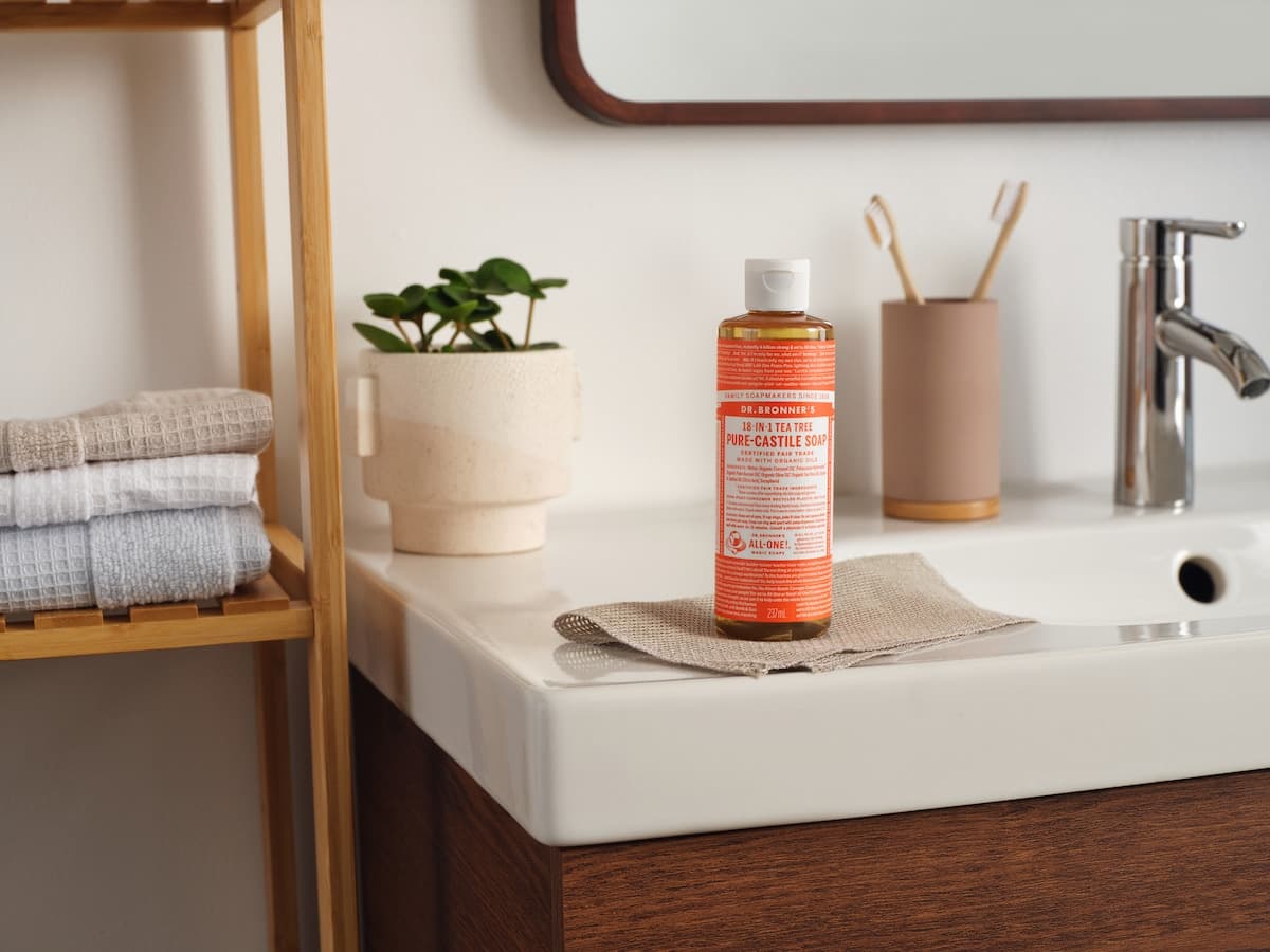 Thumbnail Dr Bronner's Pure Castile Liquid Magic Soap Tea Tree 237ml