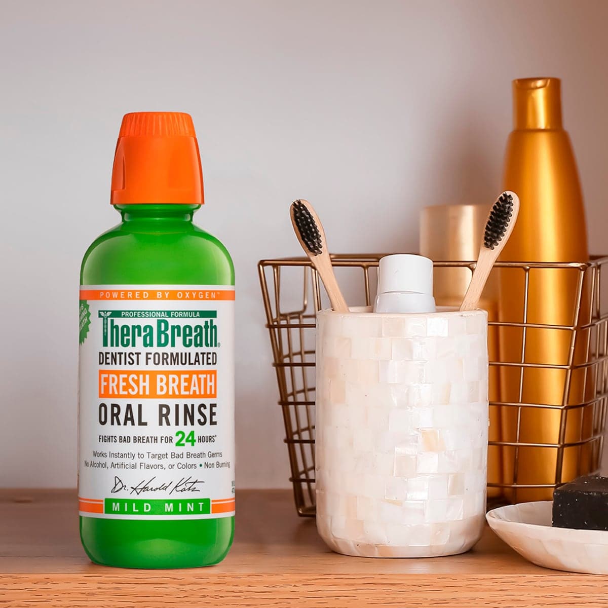 Thumbnail TheraBreath Fresh Breath Oral Rinse Mild Mint 473ml