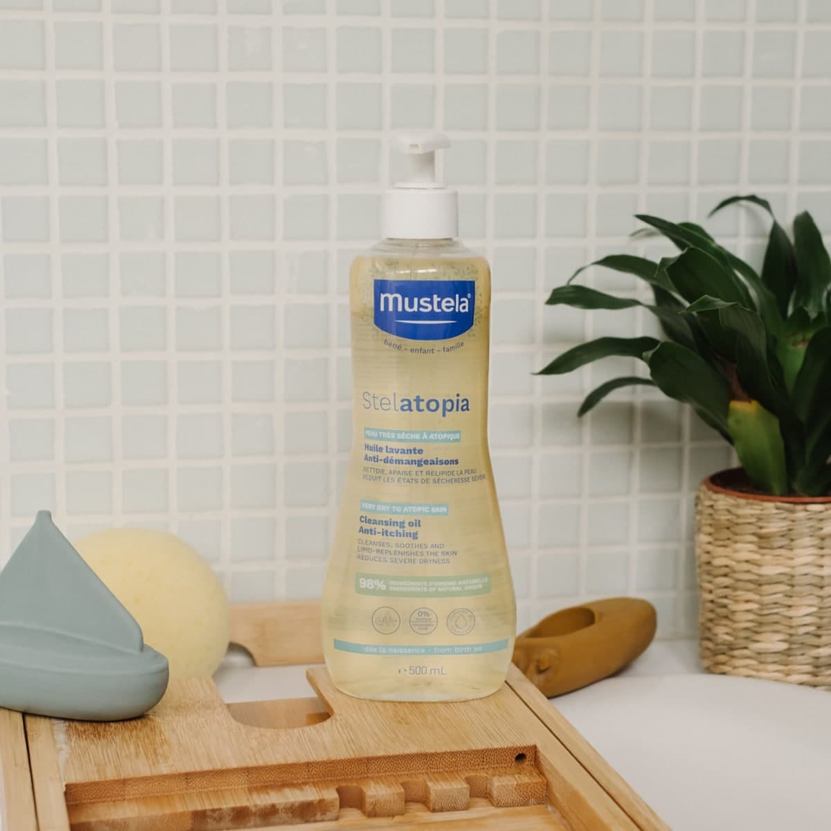 Thumbnail Mustela Stelatopia Cleansing Oil 500ml