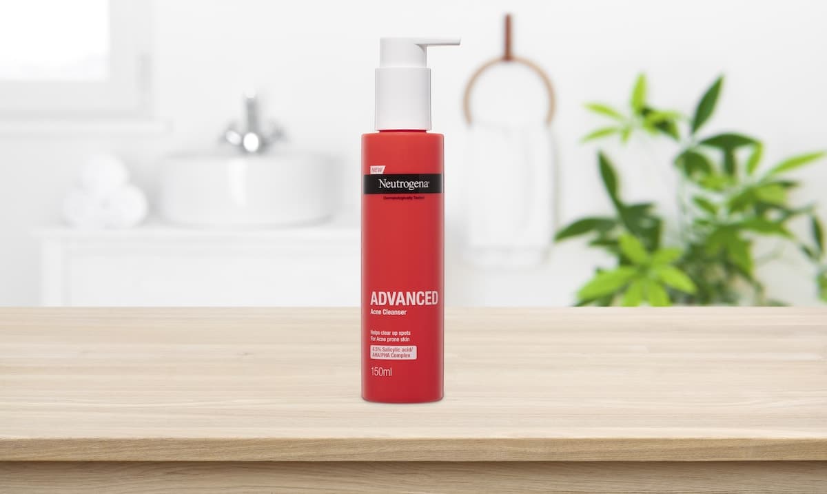Thumbnail Neutrogena Advanced Acne Cleanser 150ml