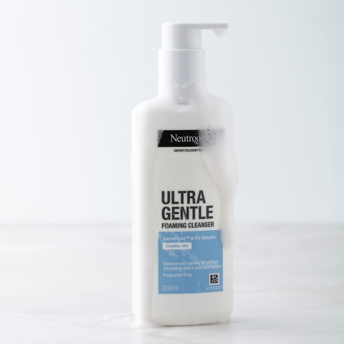 Thumbnail Neutrogena Ultra Gentle Foaming Cleanser 200ml