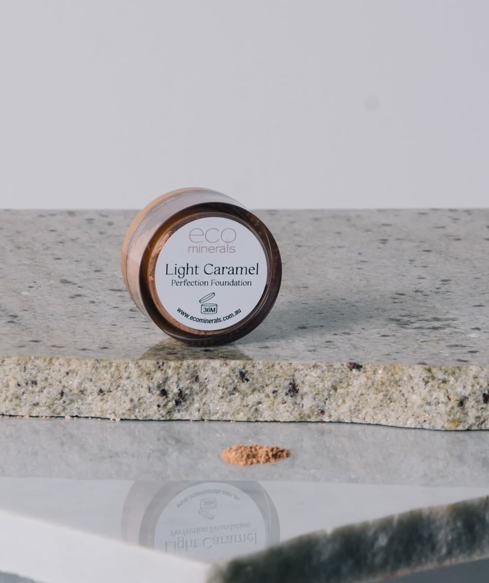 Thumbnail Eco Minerals Perfection Foundation Light Caramel 5g