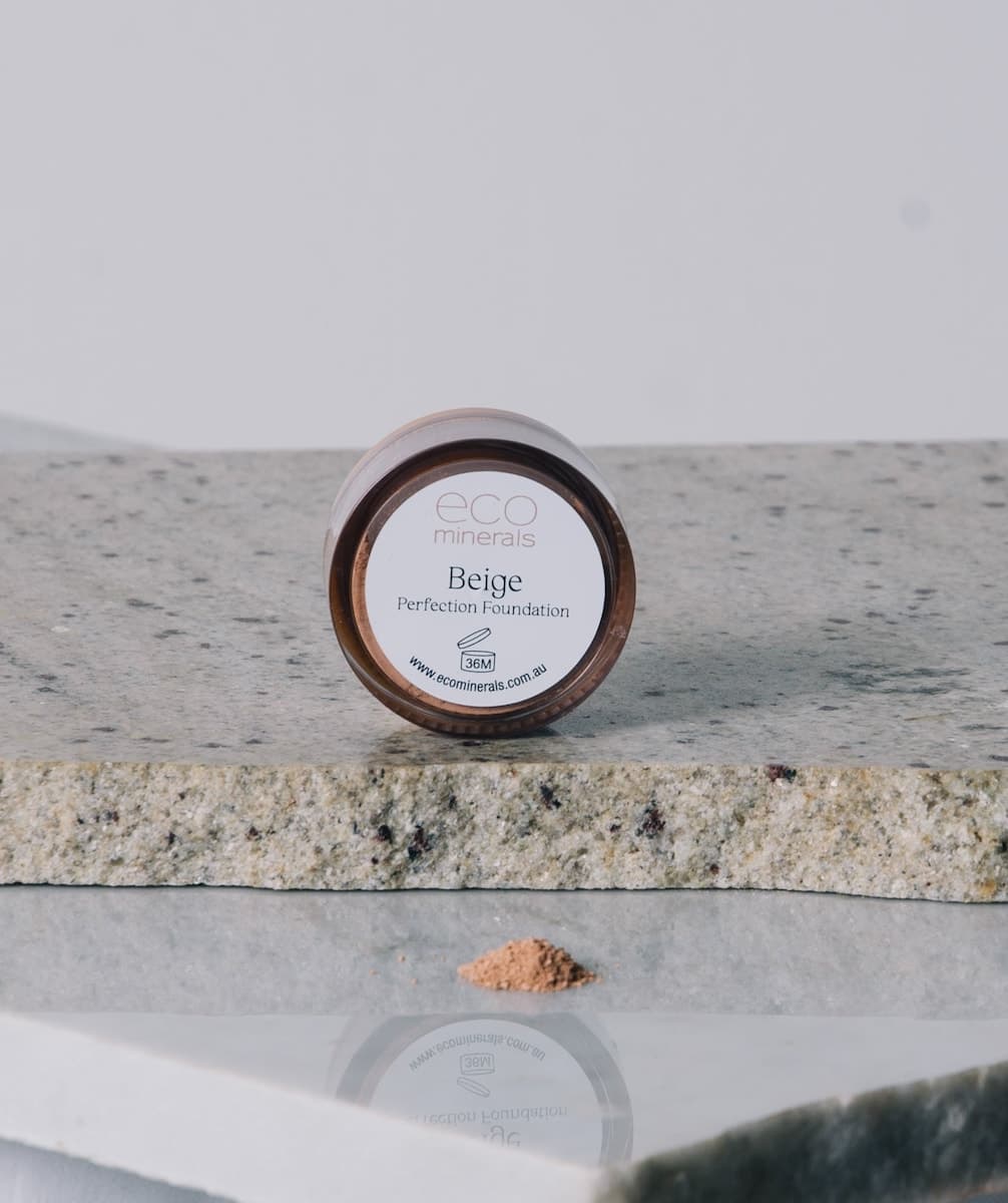 Thumbnail Eco Minerals Perfection Foundation Beige 5g