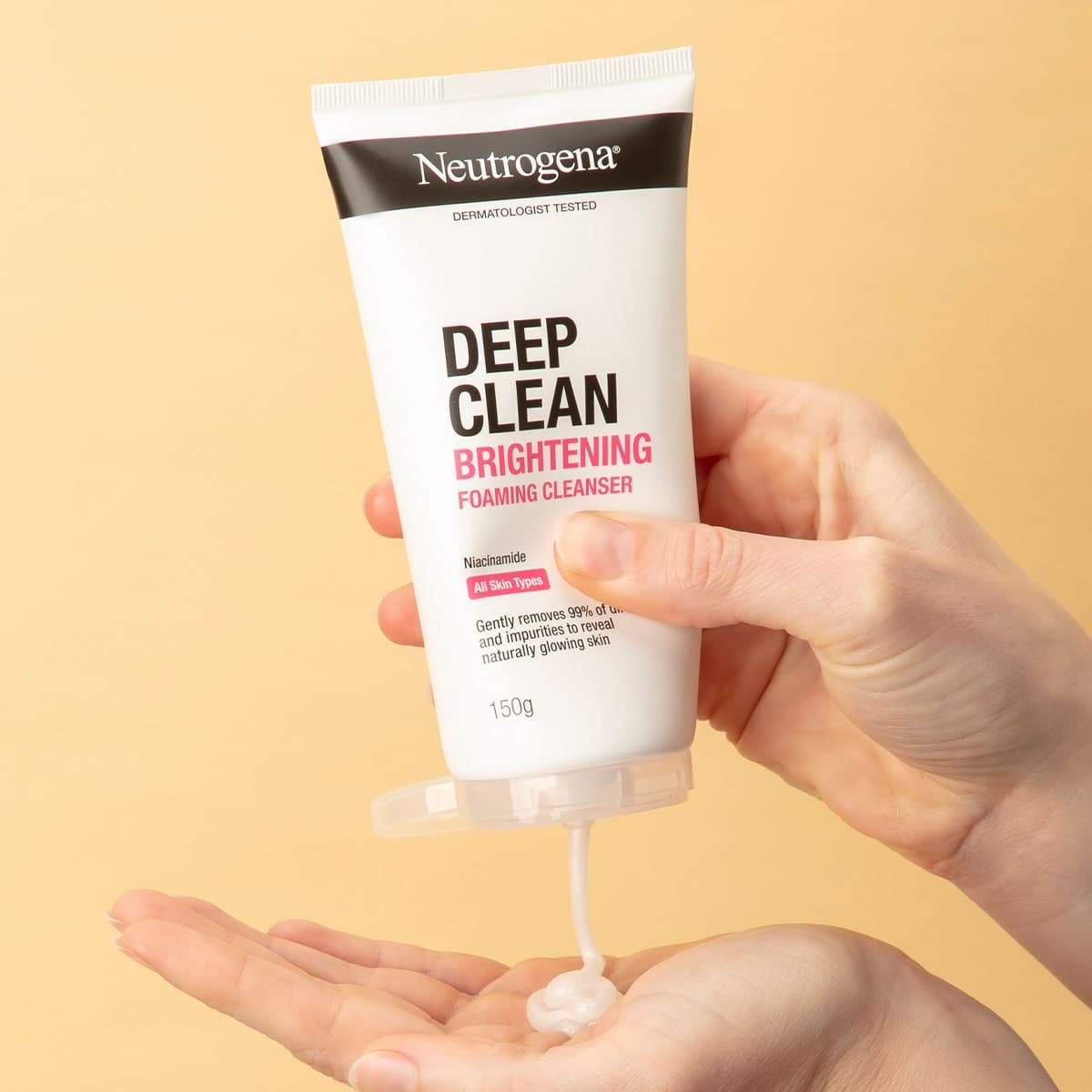 Thumbnail Neutrogena Deep Clean Brightening Foaming Cleanser 150g