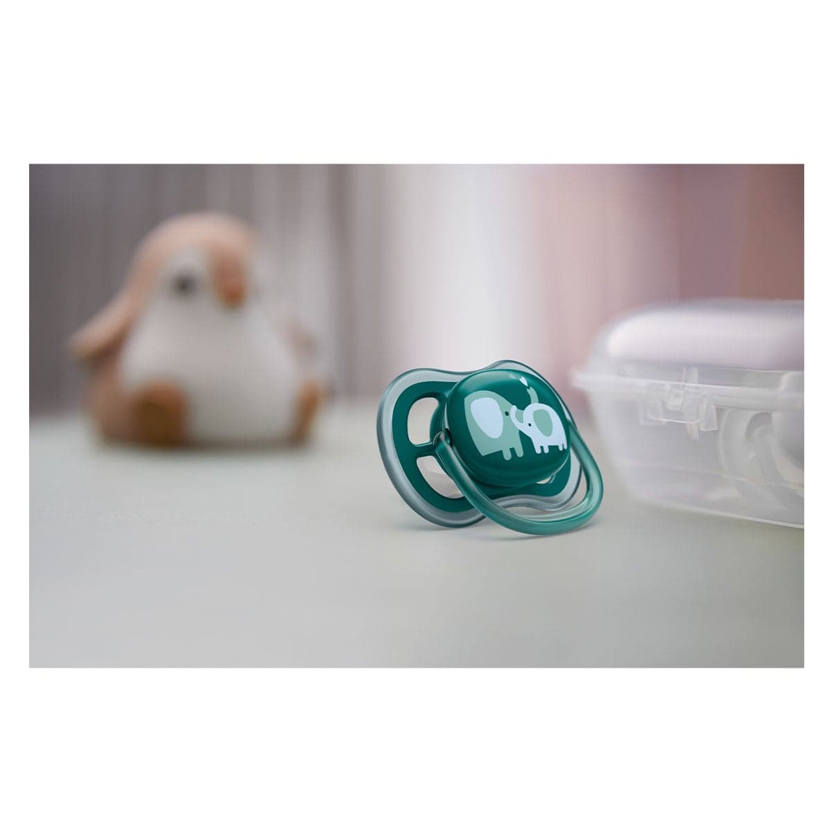 Thumbnail Avent Ultra Air Soothers 18 Months+ 2 Pack Assorted Colours