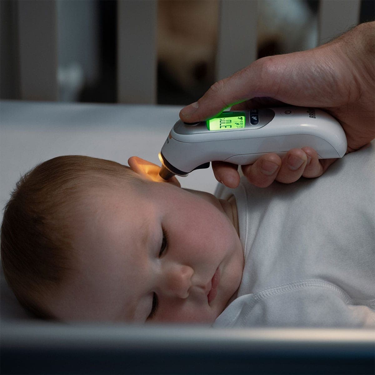 Thumbnail Braun Thermoscan 7+ Ear Thermometer