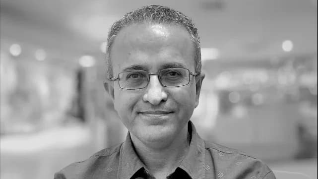 Dr Mahmood Nekooee